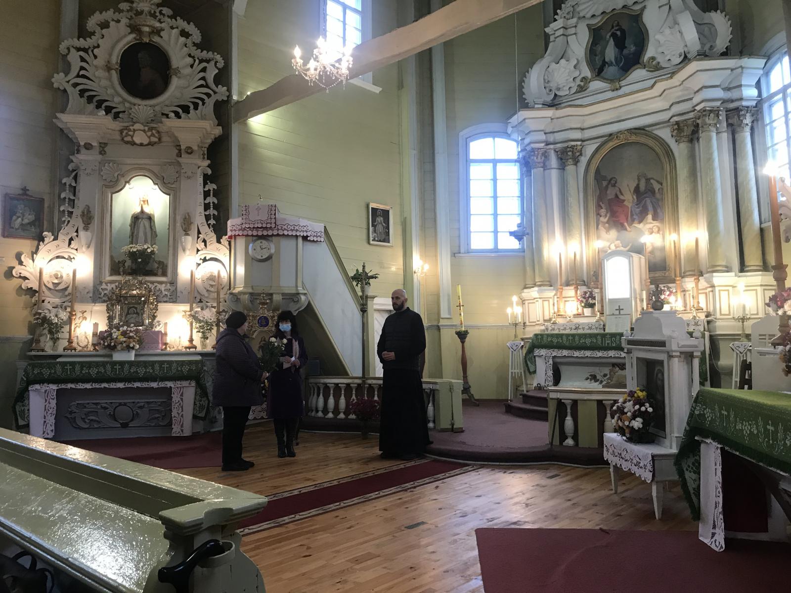 Priestera sveikšana Pušas baznīcā. 
