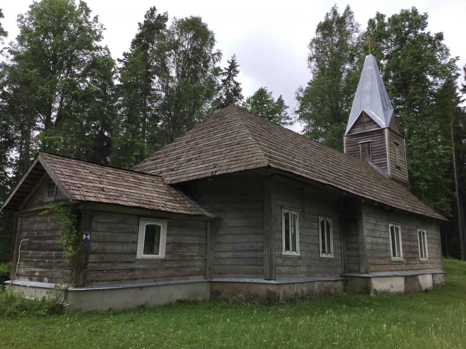 Lodes luterāņu baznīca