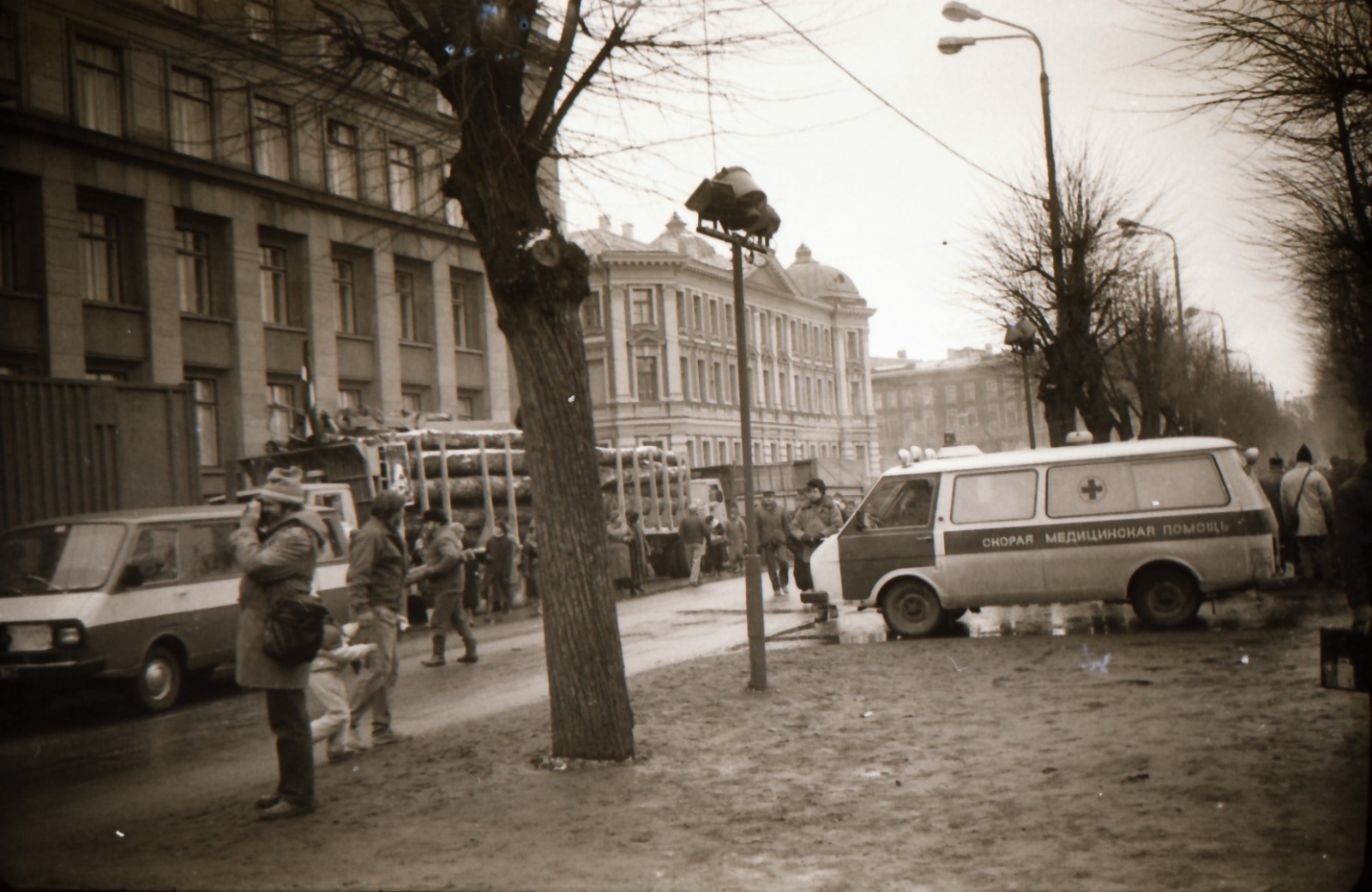 Barikādes pie Ministru kabineta