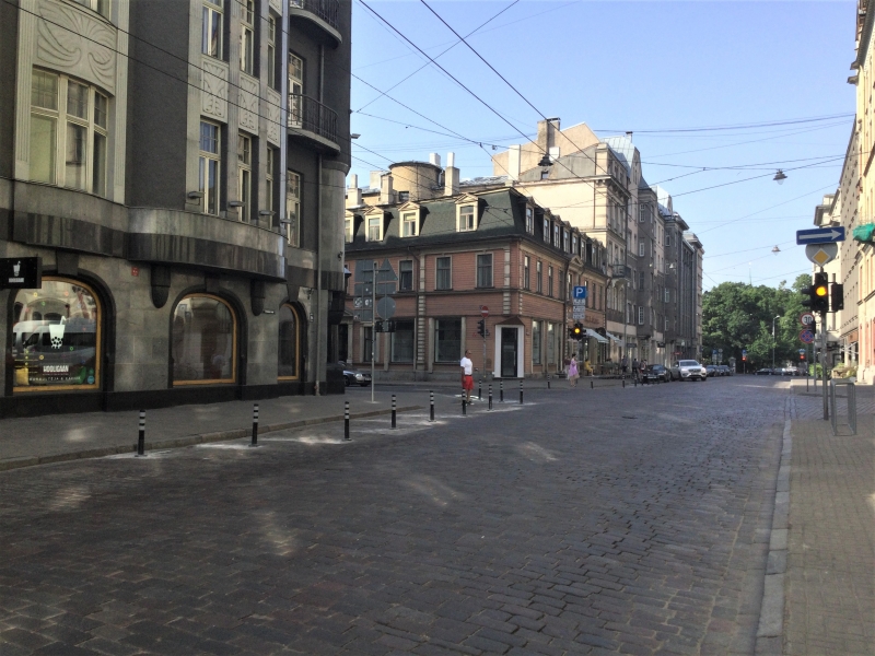 Tērbatas un Dzirnavu ielas krustojums