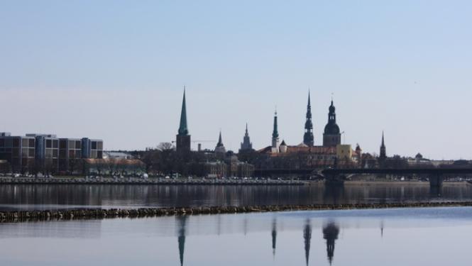 Rīgas panorāma no Daugavas kreisā krasta