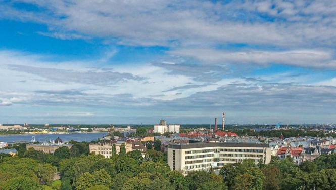 Ēka Elizabetes ielā 2 no putna lidojuma