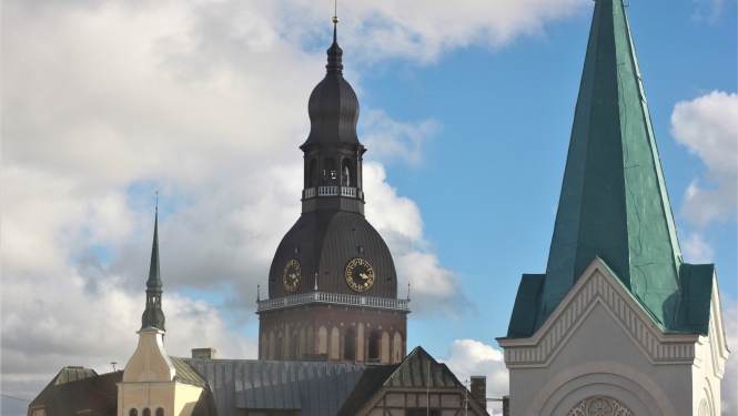 Vecrīgas baznīcu torņi