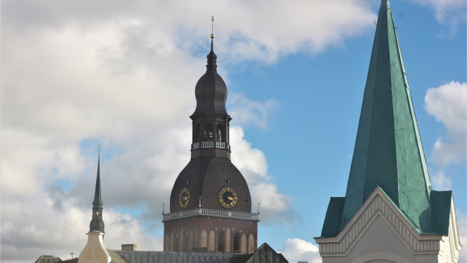 Vecrīgas baznīcu torņi