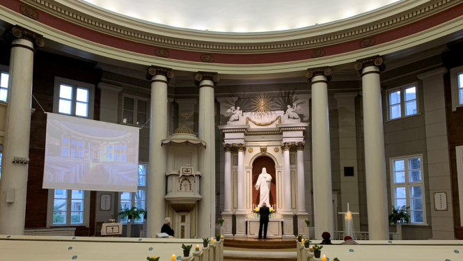 Jēzus baznīca J. Dambis