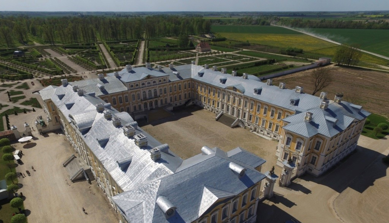 Rundāles pils. Foto: Juris Dambis